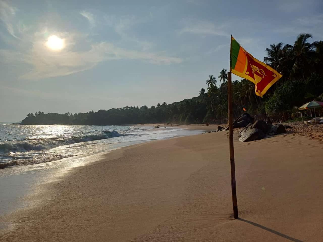 Kavidi * Tangalle